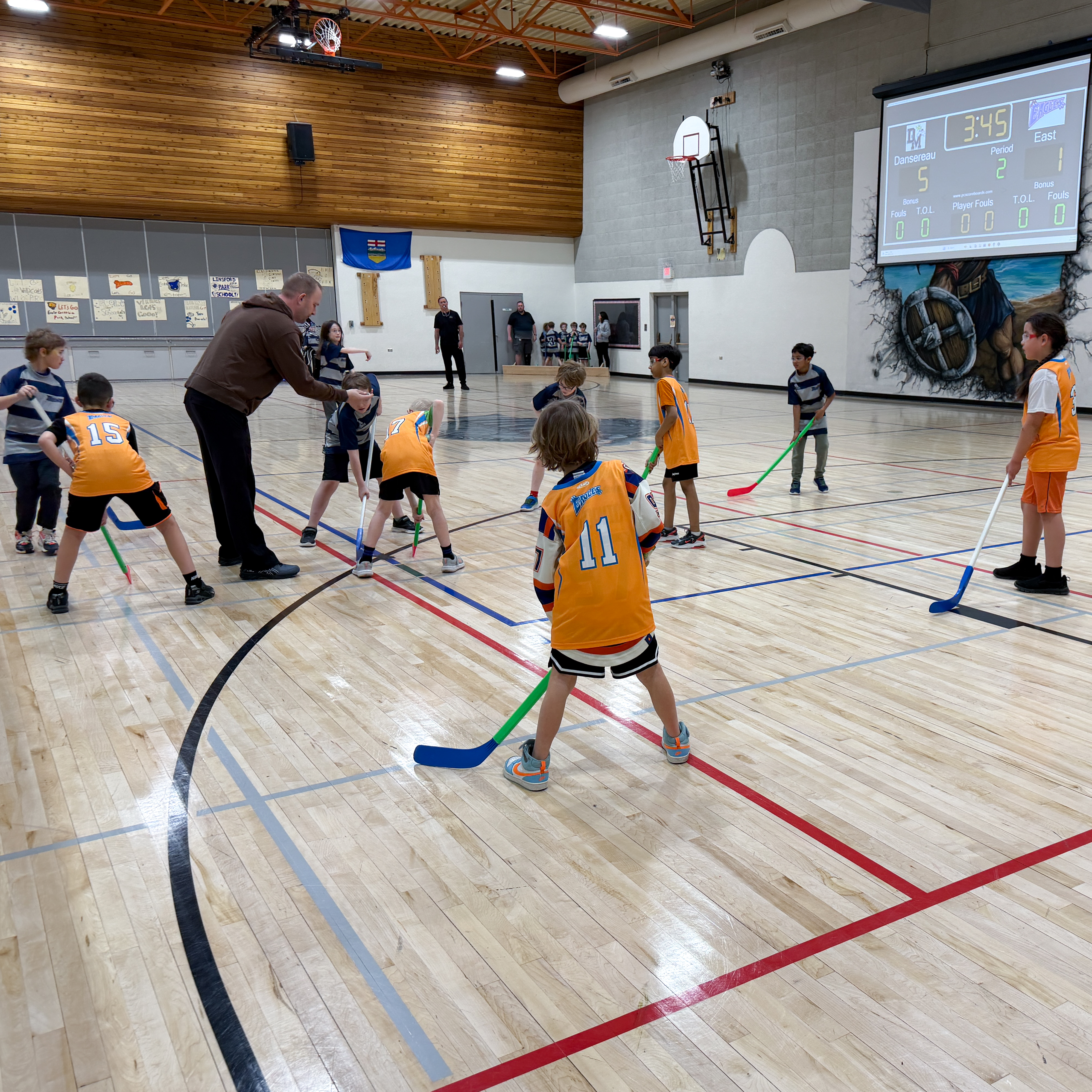 34 Boys Floor Hockey 13