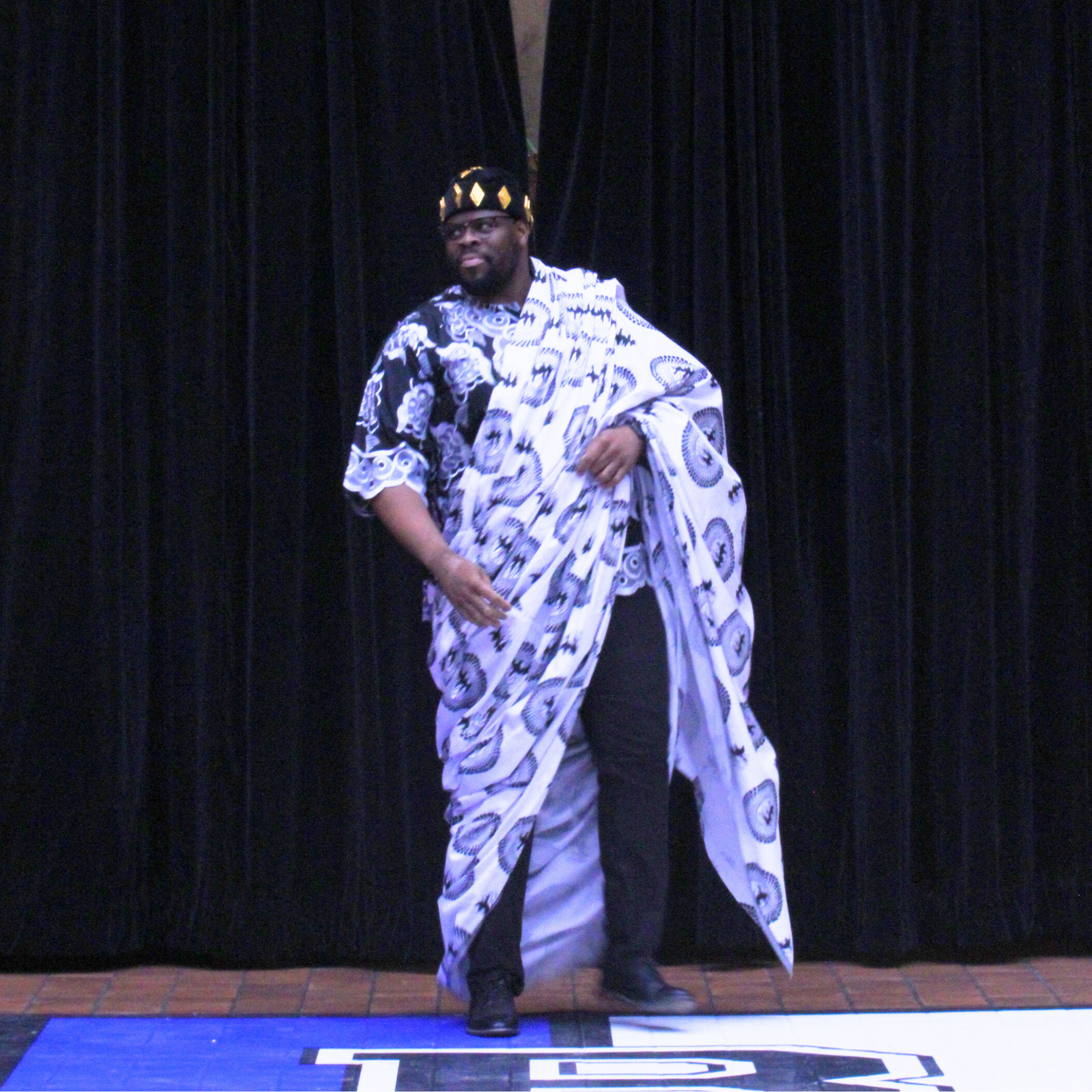 ESBCHS black fashion 10